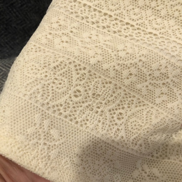 Hollister Crop Top - Picture 8 of 11